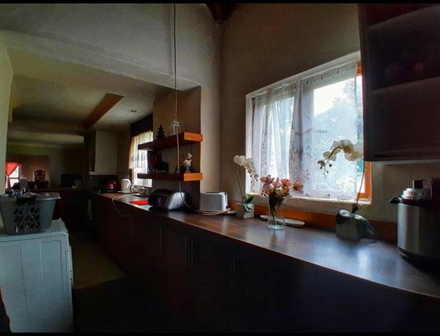 7 BEDROOM HOUSE FOR SALE IN THE REEDS